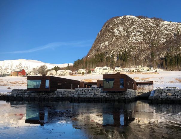 Tunheims Fjørå sea cabins